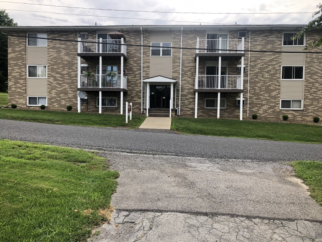 3194 Curry St, East Liverpool, OH 43920 Apartments East Liverpool, OH