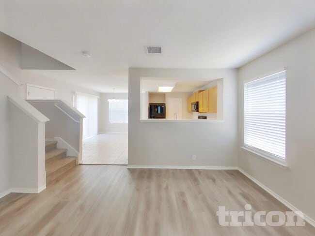 Building Photo - 16102 Ambush Grove