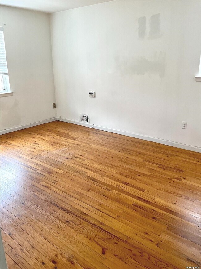 22145 Horace Harding Expy Unit 2nd Fl, Queens, NY 11364 Apartment for Rent in Queens, NY