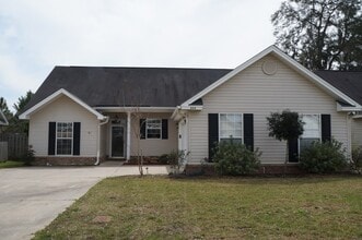 Building Photo - 824 Laurel Hill Cir
