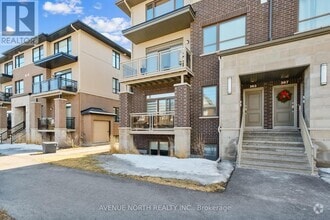 Building Photo - 365 Axis Wy