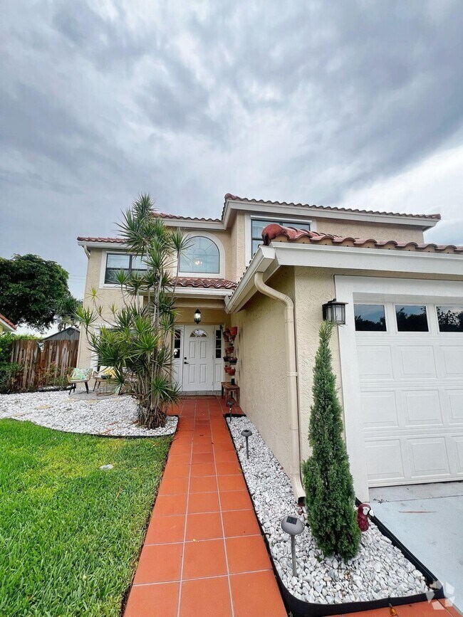 Stonehaven West Apartments for Rent with a Garage Boynton Beach, FL