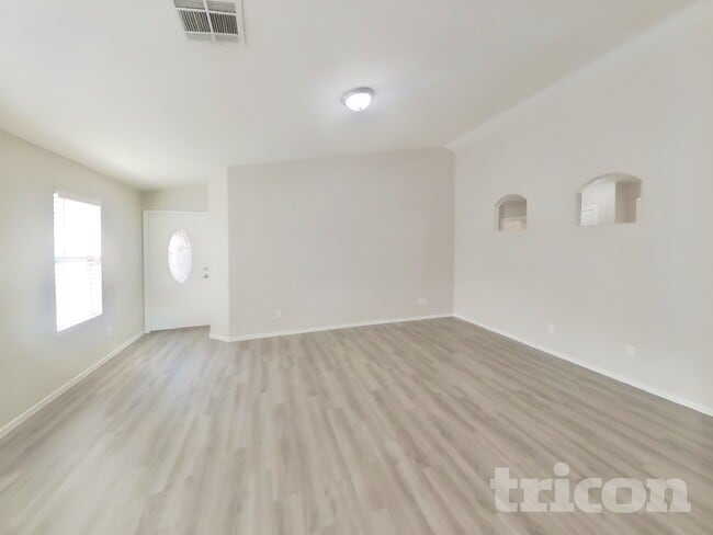 Building Photo - 7739 Whitesboro Ct