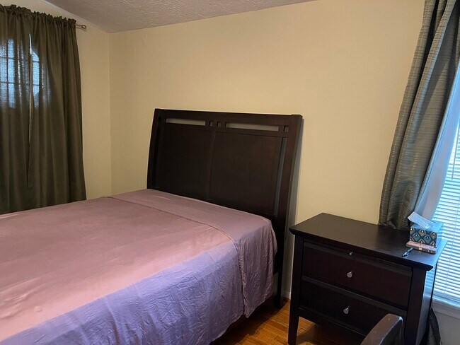 Foto del edificio - 6855 Bellgreen Dr
