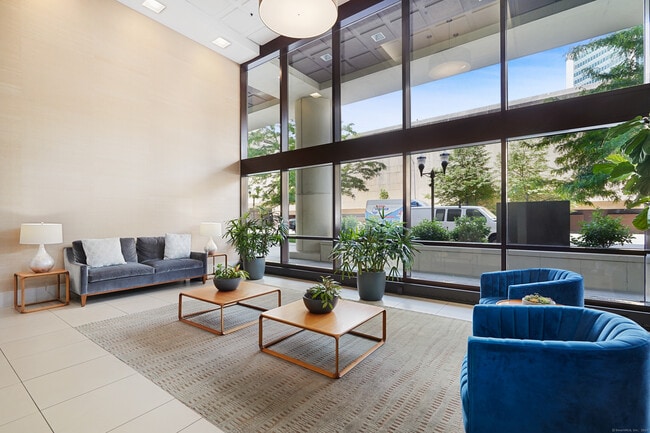 Foto del edificio - 127 Greyrock Pl