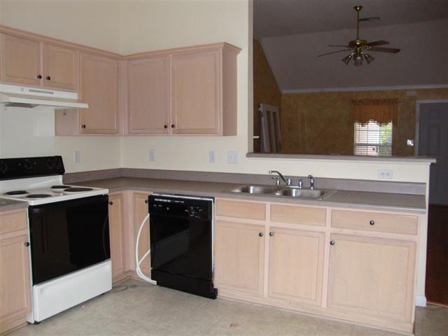 Foto del edificio - 5618 Sycamore Ridge Rd