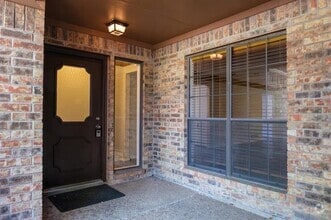 Building Photo - 4020 San Mateo Dr