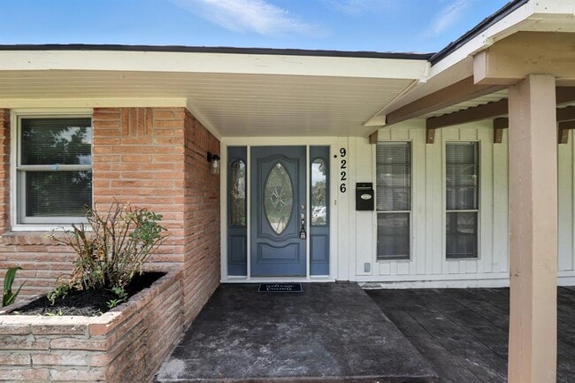 Building Photo - 9226 Kapri Ln