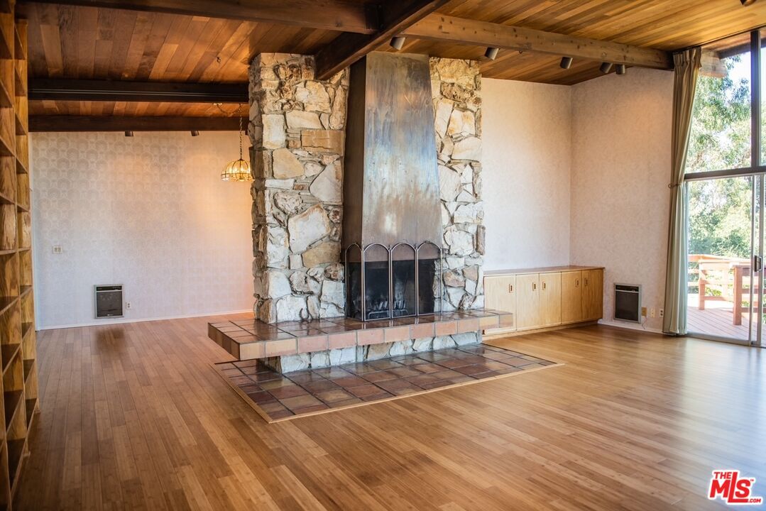 19847 Horseshoe Dr, Topanga, CA 90290 House Rental in Topanga, CA