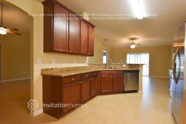 Foto del edificio - 1290 Corbett Ln