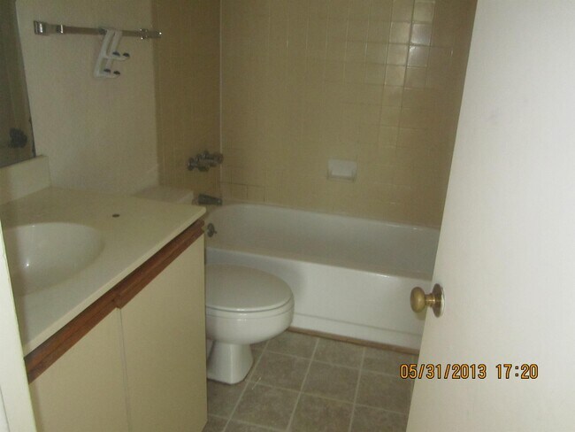 Foto del edificio - 1600 Park Cir