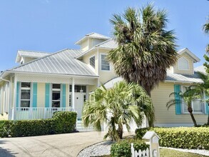 Building Photo - 400 Seaside Ln