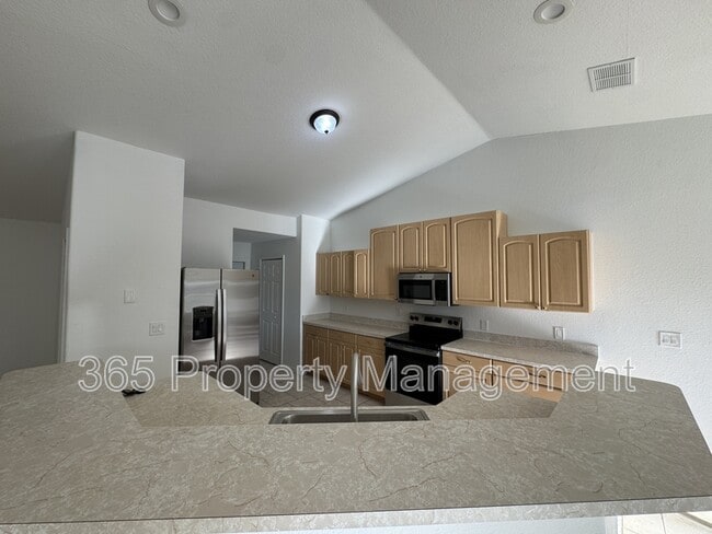 Building Photo - 3614 Cordova Terrace