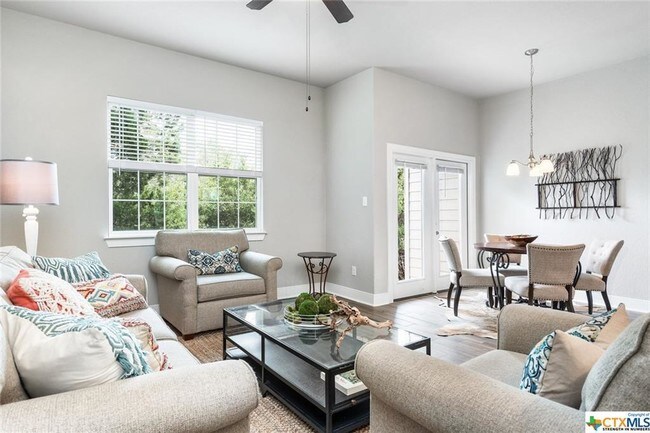 Building Photo - 3067 View Ridge Dr