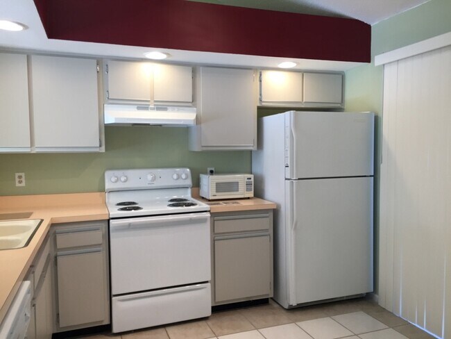 Building Photo - 813 Millrace Point