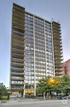 Building Photo - 6701 S Crandon Ave