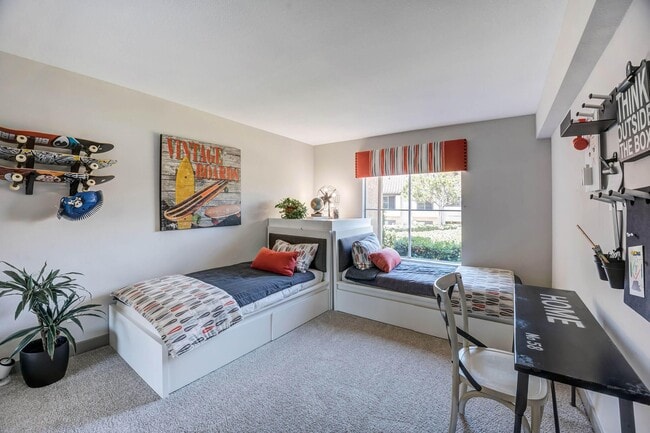 Building Photo - Sycamore Canyon Apartments