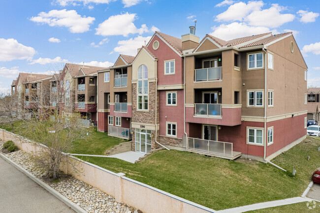 Building Photo - Edgecliffe Estates