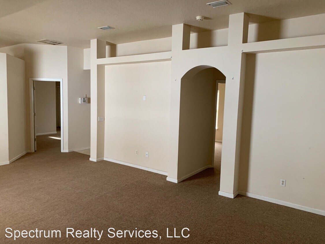 Building Photo - 3 br, 2 bath House - 5526 Oak Crossing Drive