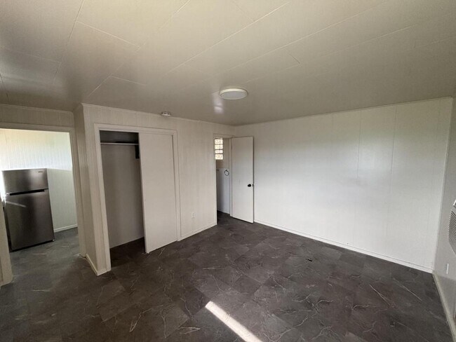 Building Photo - 10524 Farm Rd 2180