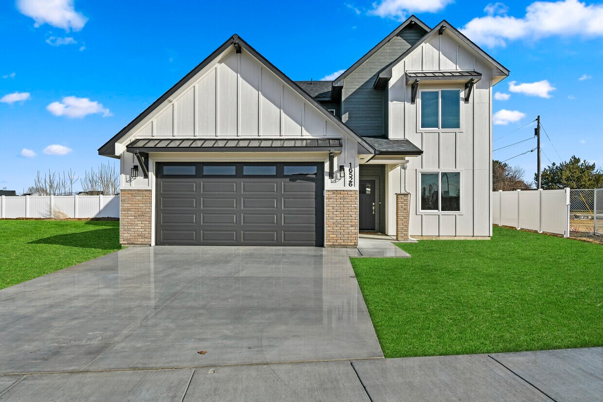 Foto principal - 16542 Red Oak Dr