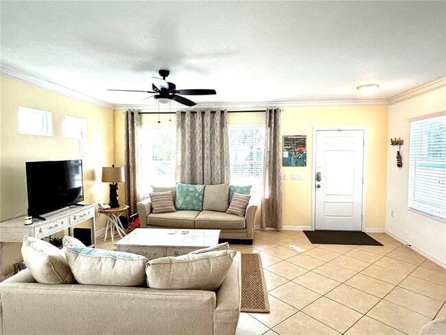 Building Photo - 12614 Shimmering Oak Cir