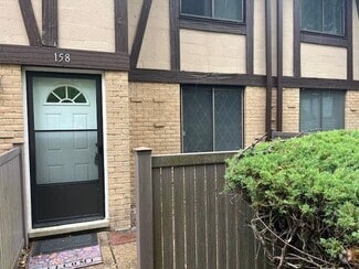 Building Photo - 158 Skyline Dr