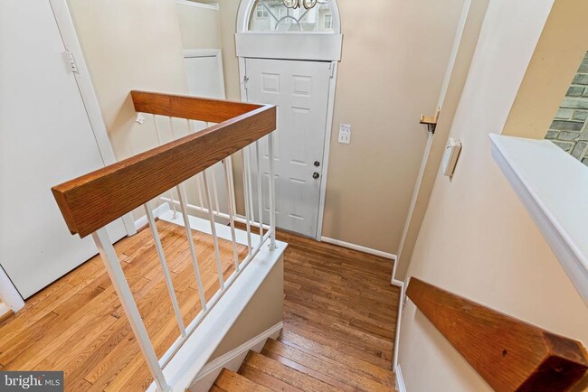 Building Photo - 8303 Linden Oaks Ct
