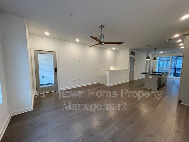 Building Photo - 407 Pratt Dr SE