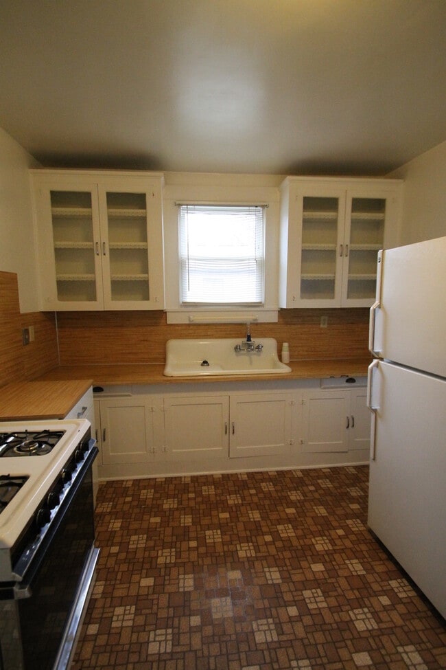 Building Photo - Exclusively Offered by Muse Realty, LLC