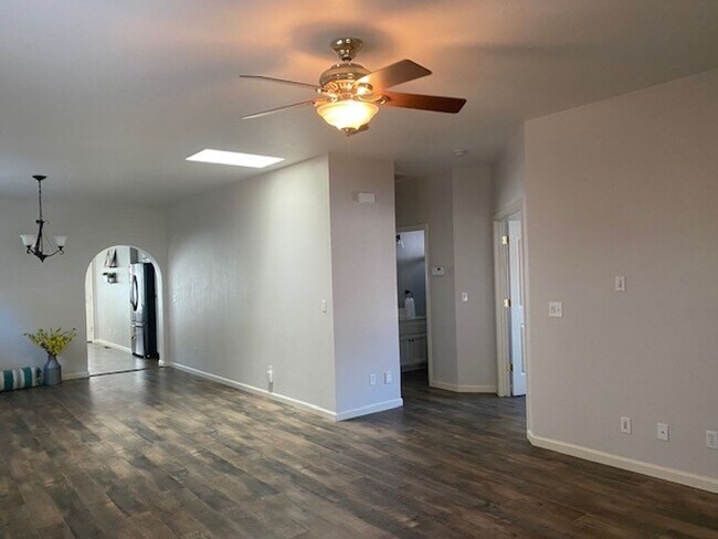 Foto del edificio - Immaculate Morgan Ranch Home
