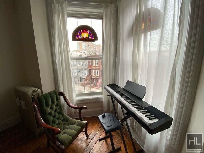 Foto del edificio - 302 6TH STREET