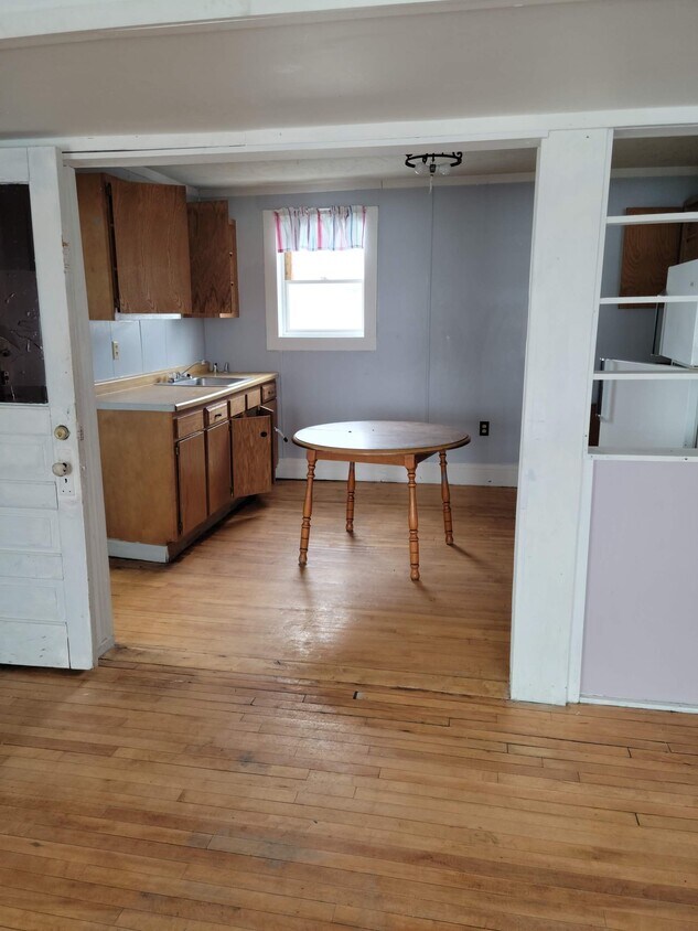 26 S Main St Unit Apt 3, Lanse, MI 49946 Apartments in Lanse, MI