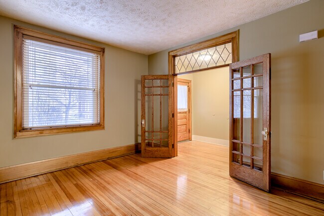 Foto del edificio - 558 S 26th Ave