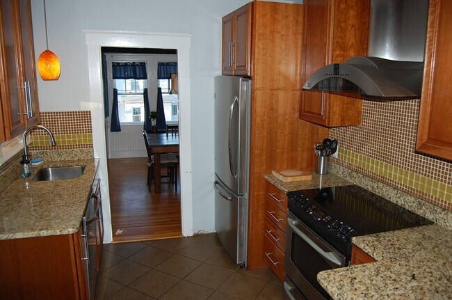 Foto del edificio - 196 Beacon St