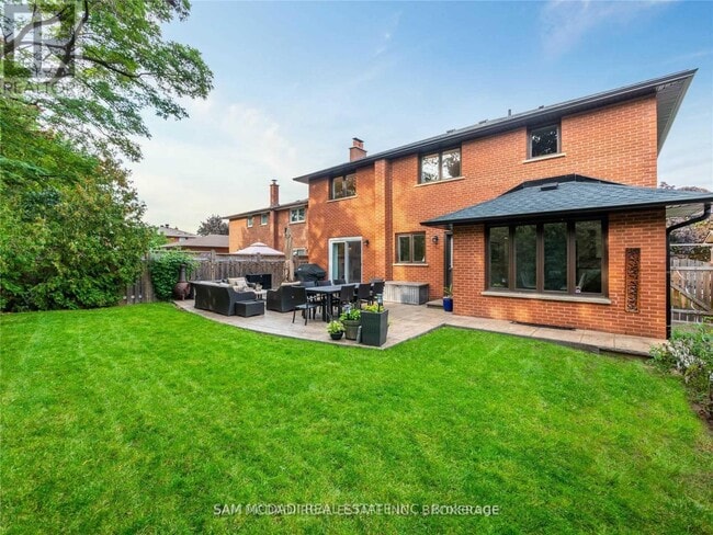 Building Photo - 2212 Florian Rd