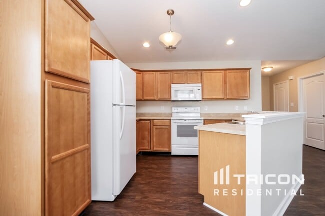 Building Photo - 6536 Emerald Ridge Ct