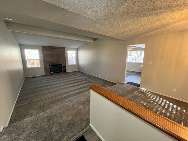 Building Photo - Refreshed Sparks Three Bedroom - Front Landscaping Included