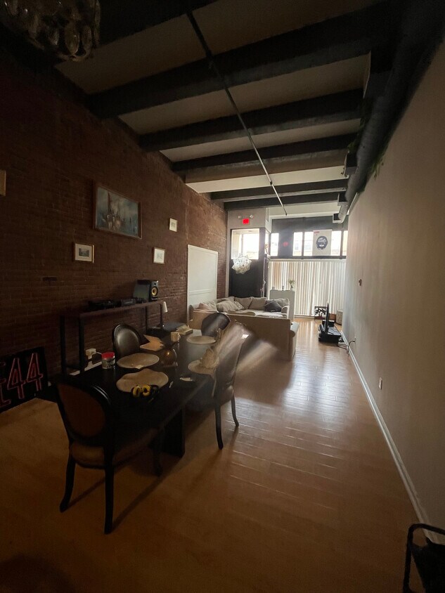 Foto principal - 254 Friend St