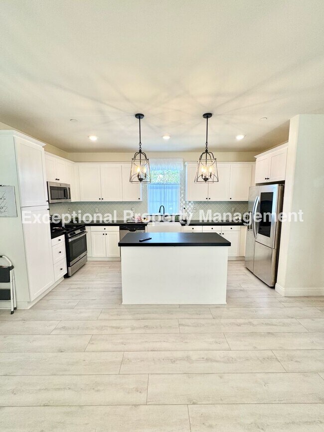 Foto del edificio - 13941 Blossom Way