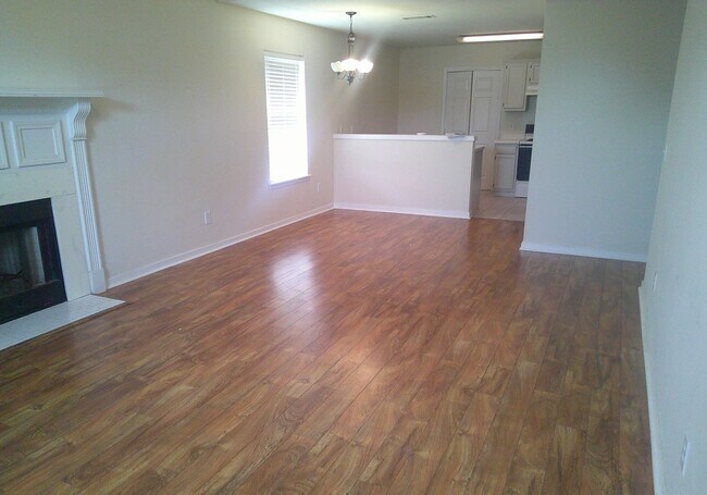 Foto del edificio - *****MOVE IN SPECIAL! 1/2 OFF 1ST MONTHS RENT*****473 Mockingbird Circle  Brandon, MS