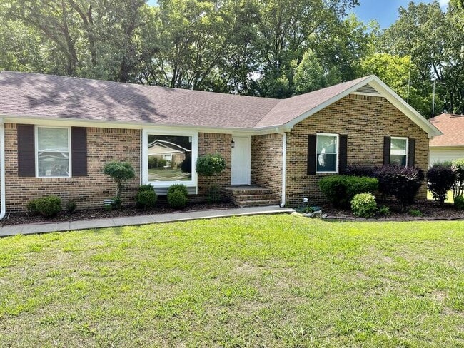 Foto del edificio - 13004 Astalot Dr SE