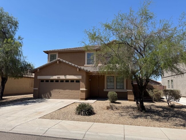 Building Photo - Large home with great sized kitchen and loft!
