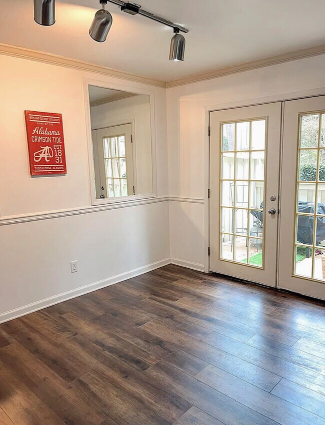 6900 Roswell Rd NE, Sandy Springs, GA 30328 Townhome Rentals in Sandy