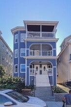 Building Photo - 11 Oakland Ave