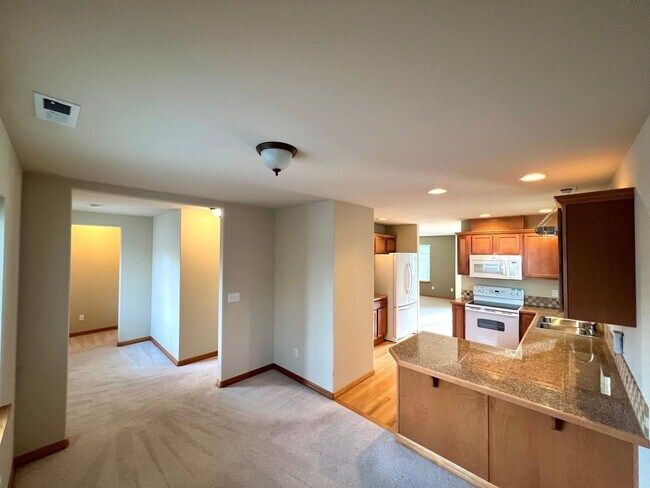 Foto del edificio - Lynnwood 2300+ sq.ft. House with Bonus Room - MOVE IN READY!