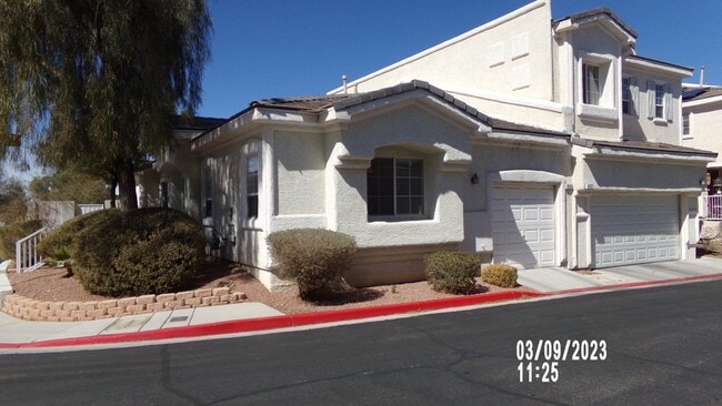 Building Photo - FULLY FURNISHED HOME IN INSPIRATION AT GRE...