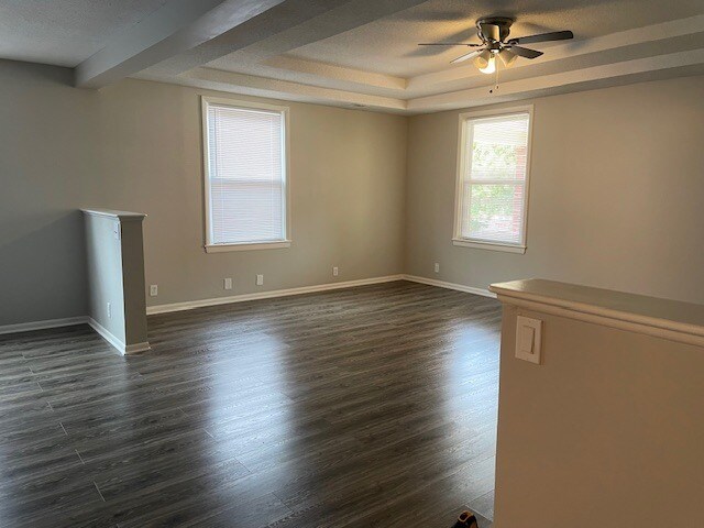 Living Room - 521 Benton Blvd