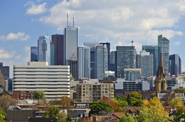 Building Photo - 798 Richmond Street West