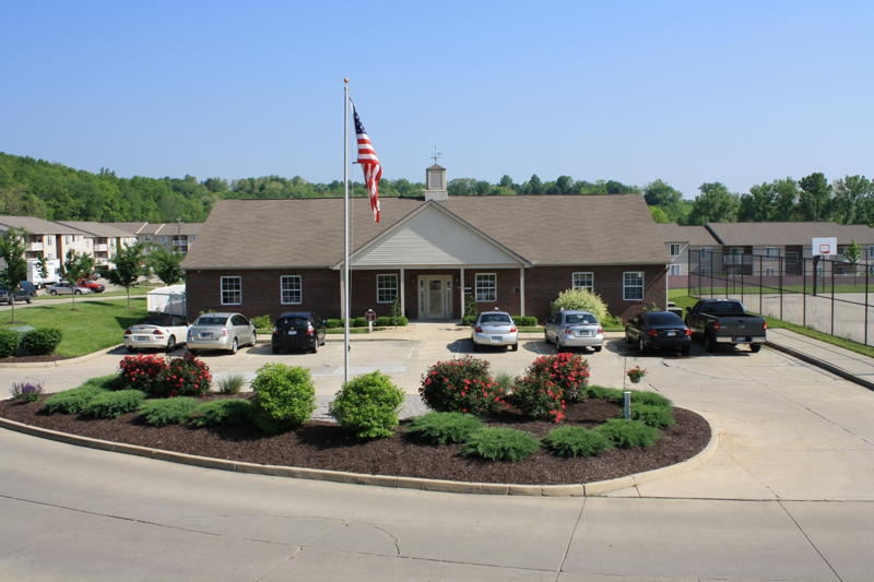 Primary Photo - Shaker point Apartments